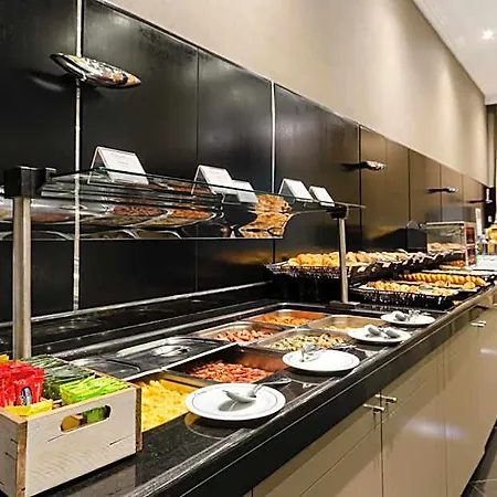 Hotel Olissippo Marques De Sa 4*
