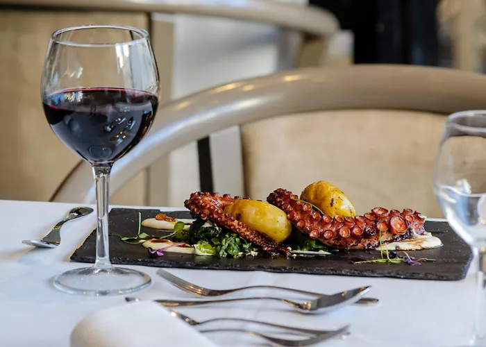 מלון Olissippo Marques De Sa 4*